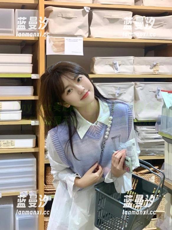 Tiny Asa美足高清图集揭秘：她的小脚为何能征服无数心灵你的想象？.txt